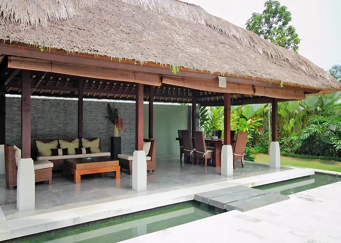 Sayang Estate Villa
