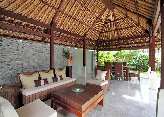 Sayang Estate Villa *